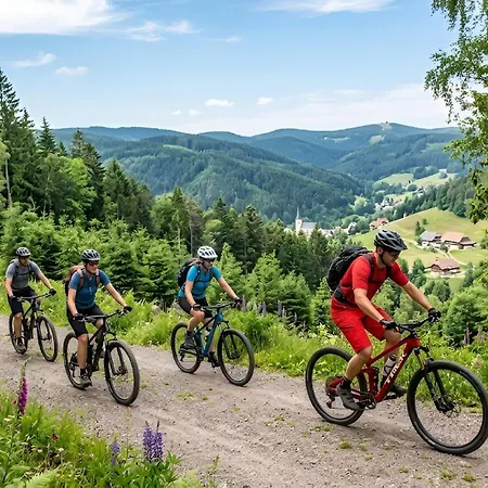 Auszeit Am Lift I Direkt An Der Skipiste I Whirlpool-wanne I Tiefgaragenstellplatz I 2min Zum Wanderweg * Feldberg (Baden-Wurttemberg)